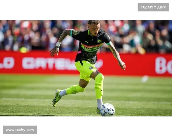 诺阿·朗正式加盟那不勒斯球队全体成员热烈欢迎新援加入